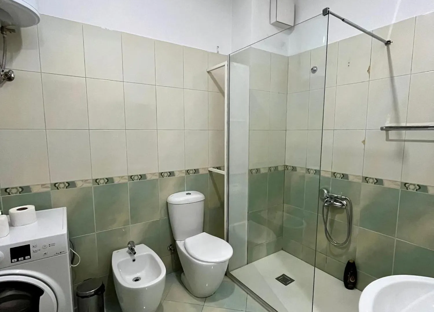 Center Apartment Easy Tirana