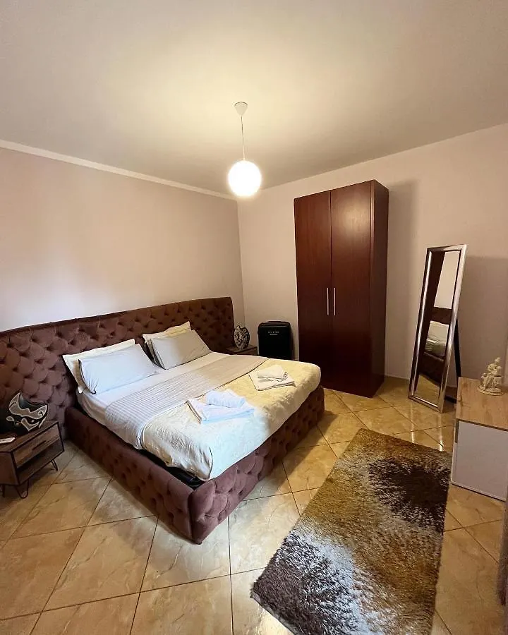 Center Apartment Easy Tirana Albânia