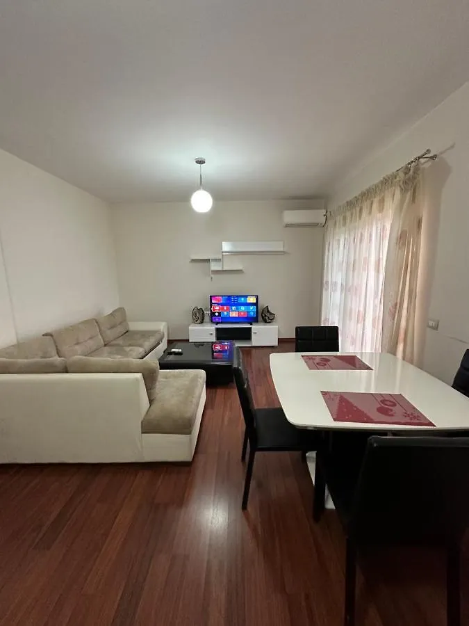 Center Apartment Easy Tirana Albânia