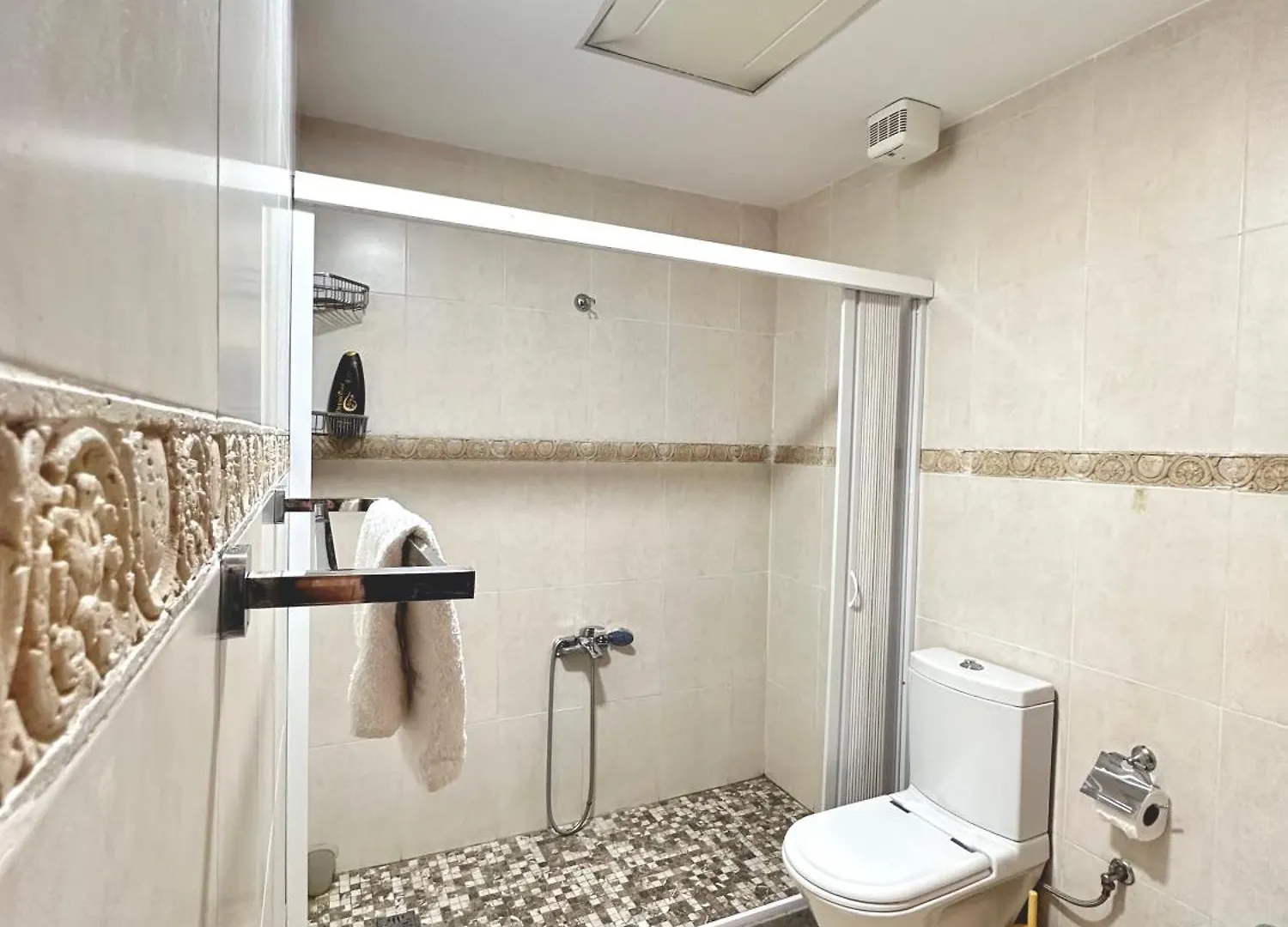 Center Apartment Easy Tirana